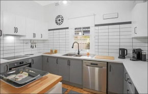 Lil's Cottage Cessnock
